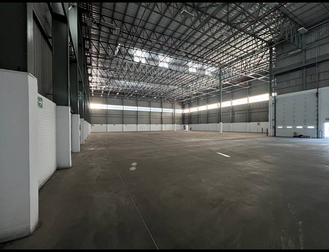 5,418M² WAREHOUSE TO LET IN AIRPORT INDUSTRIA